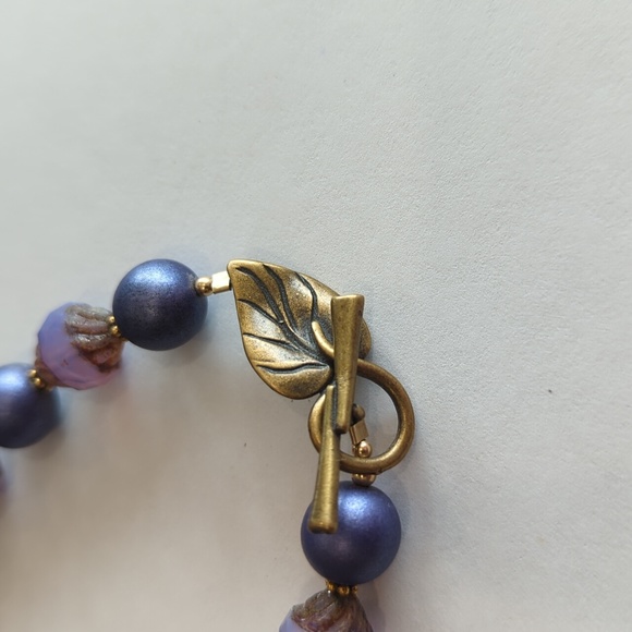 Beautiful purple pearl and beaded bracelet - Picture 3 of 5